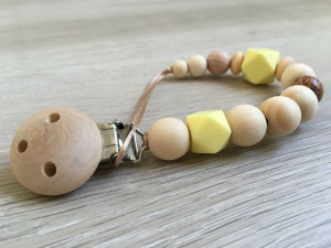 Attache-tétine naturelle